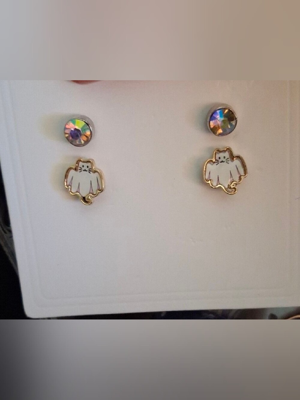 $8 Each Or Bundle 5/$20 Kids White Ghost Cats Stud Earring Set